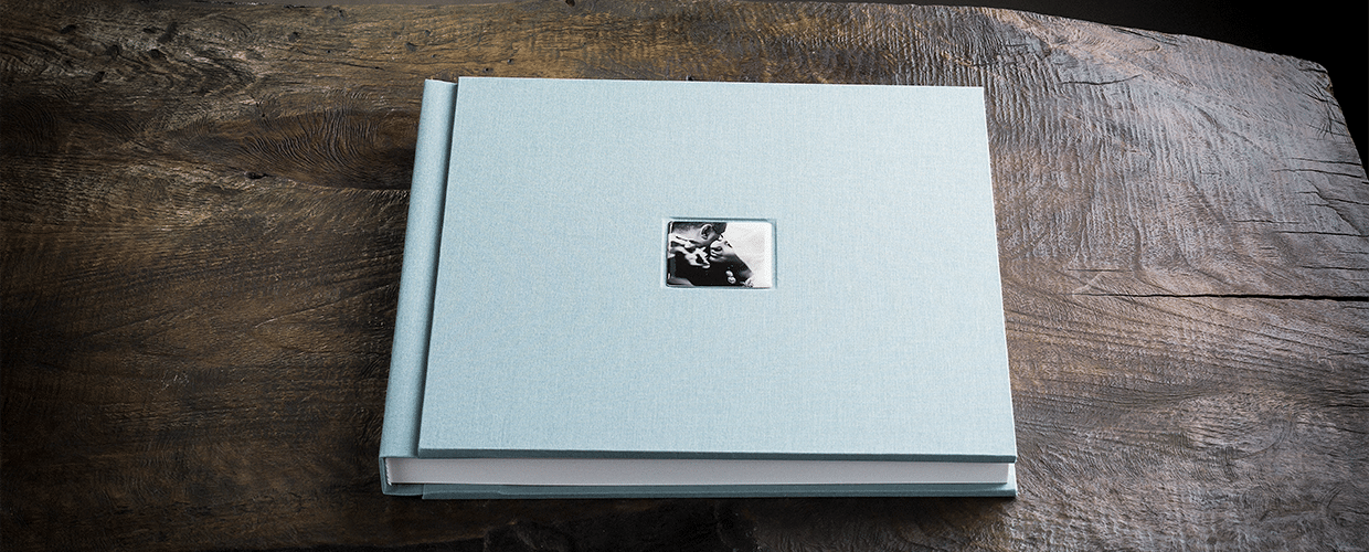 Album per matrimonio rivestito in tela con inserto fotografico ricoperto di resina